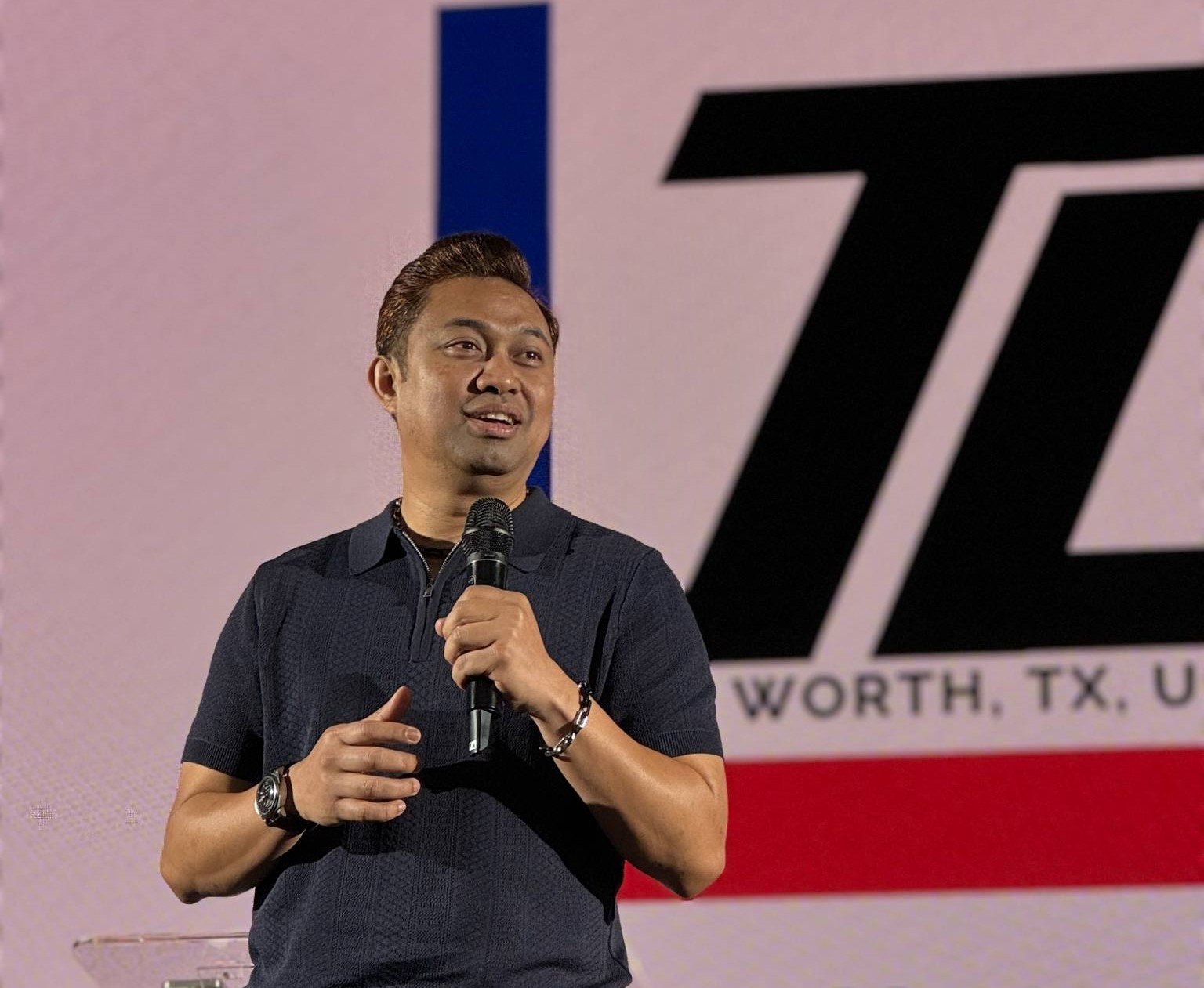 Pastor David Lah